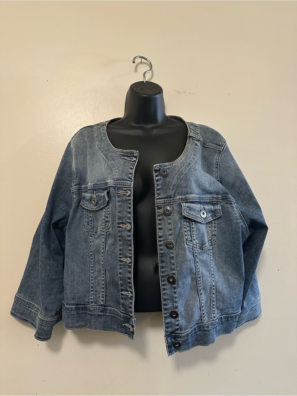 Torrid Collarless Stretch Denim Boxy Crop Jacket 3X